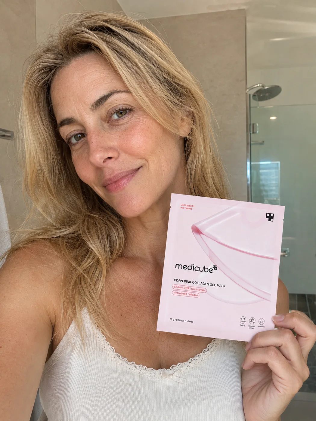 PDRN Pink Collagen Gel Mask Medicube